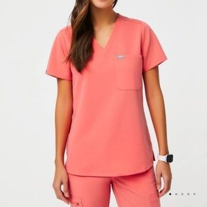 NWT FIGS women's Hot Coral Catarina- One-Pocket Scrub Top - S / Hot Coral